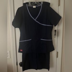 Dickies Medical Scrub Set